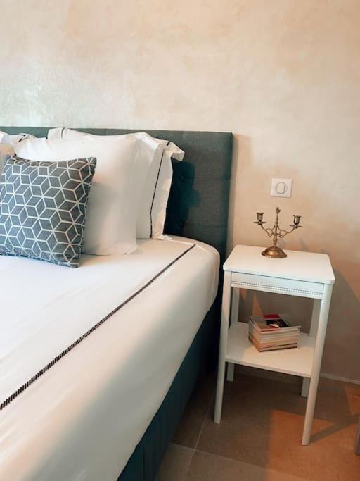 2 Bedroom In Near The *
