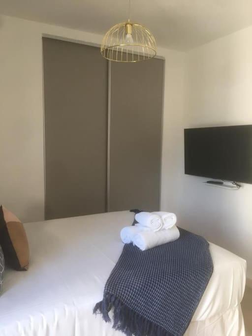 Apartment 2 Bedroom In Near The Cannes